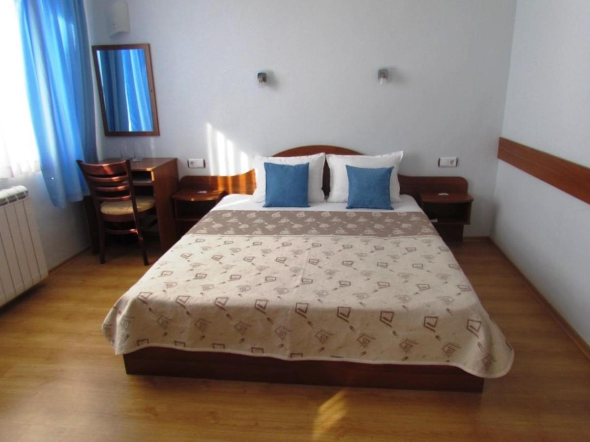 Boryka Family Hotel Asikoria Exterior photo
